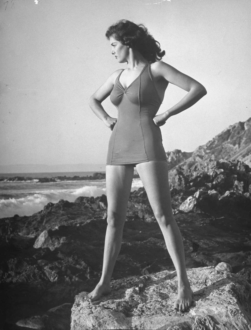 18th Millennium Club Jane Russell NSFW