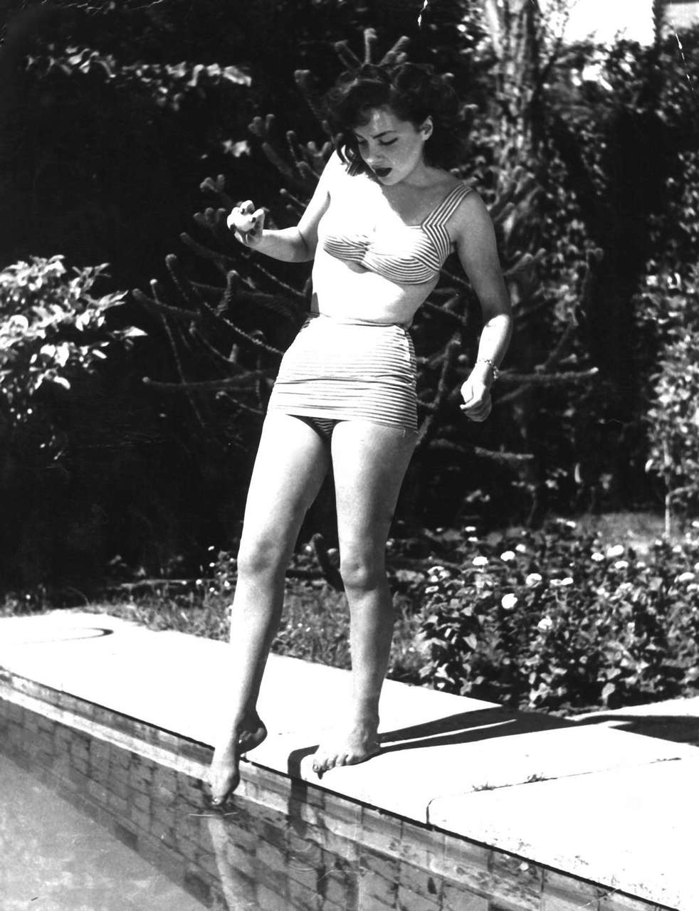 A Very Young Gina Lollobrigida Testing The Waters Late 40s NSF