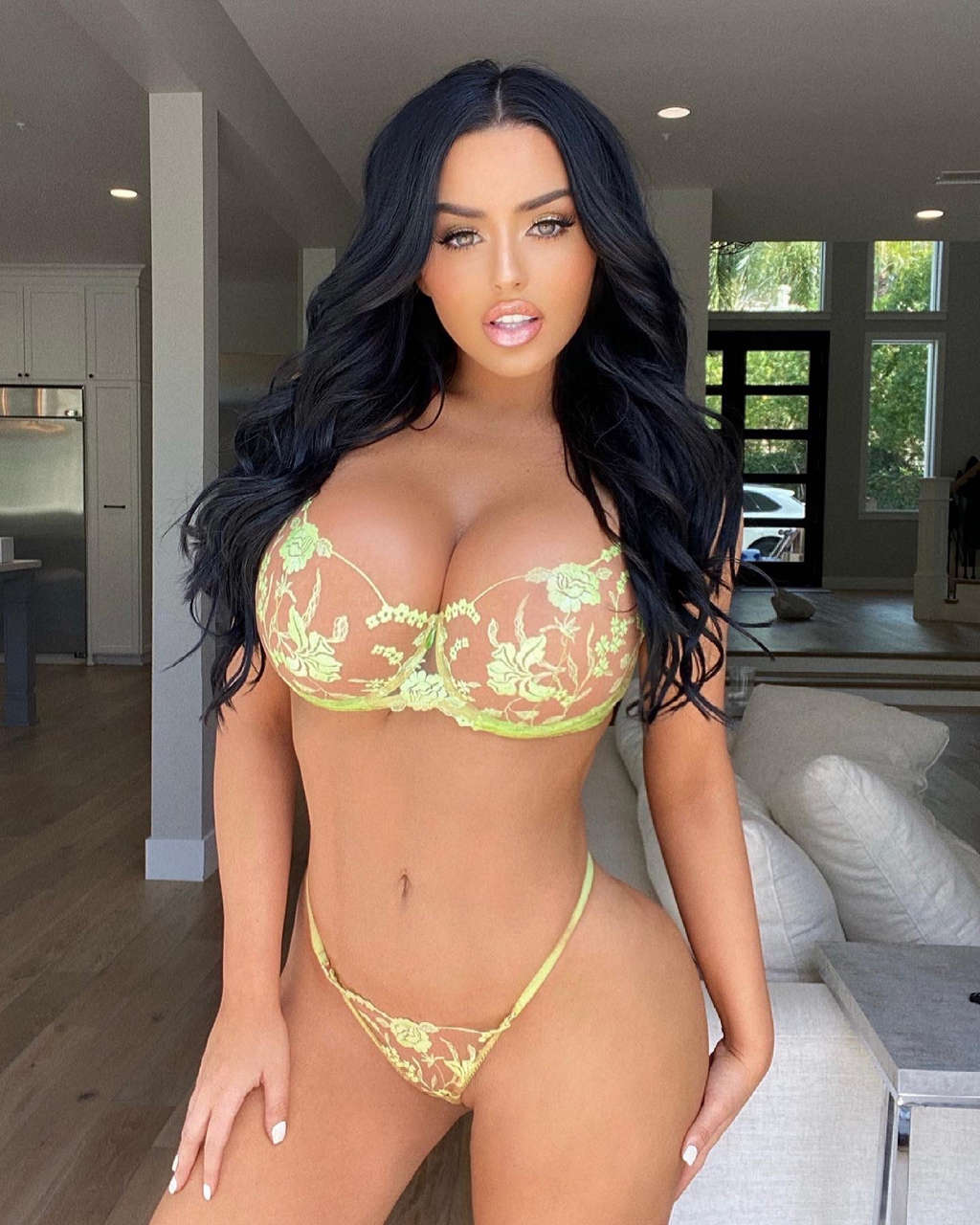 Abigail Ratchford Nude