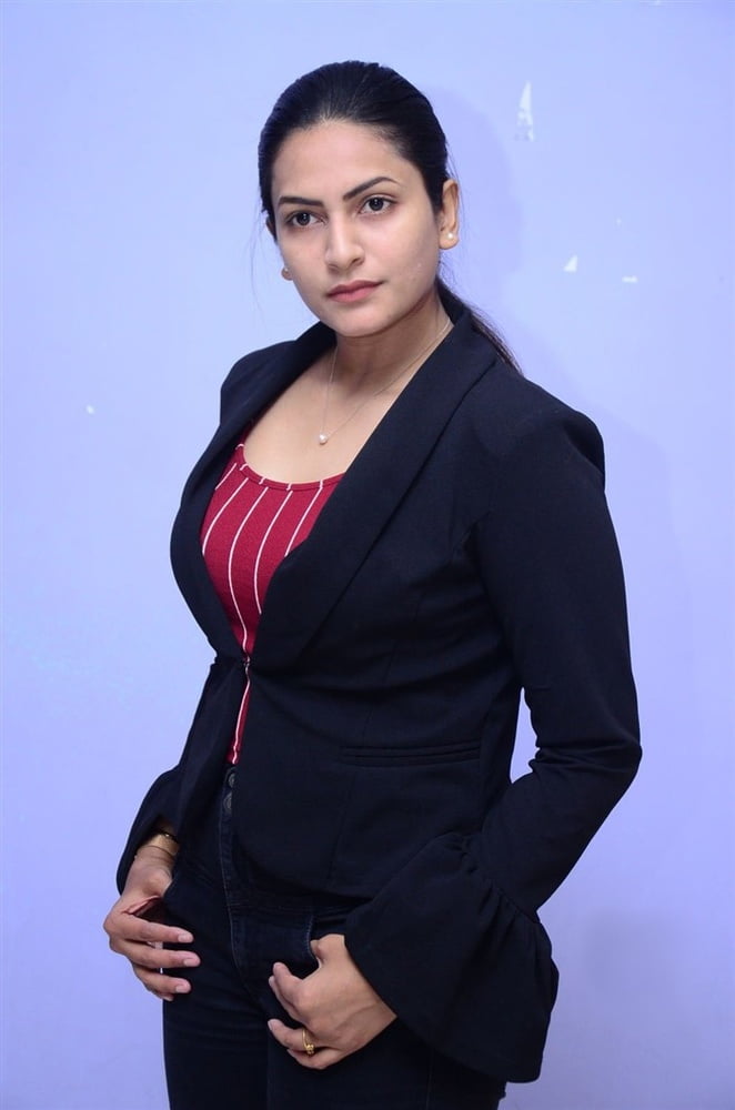 Actress Swetha Varma Images