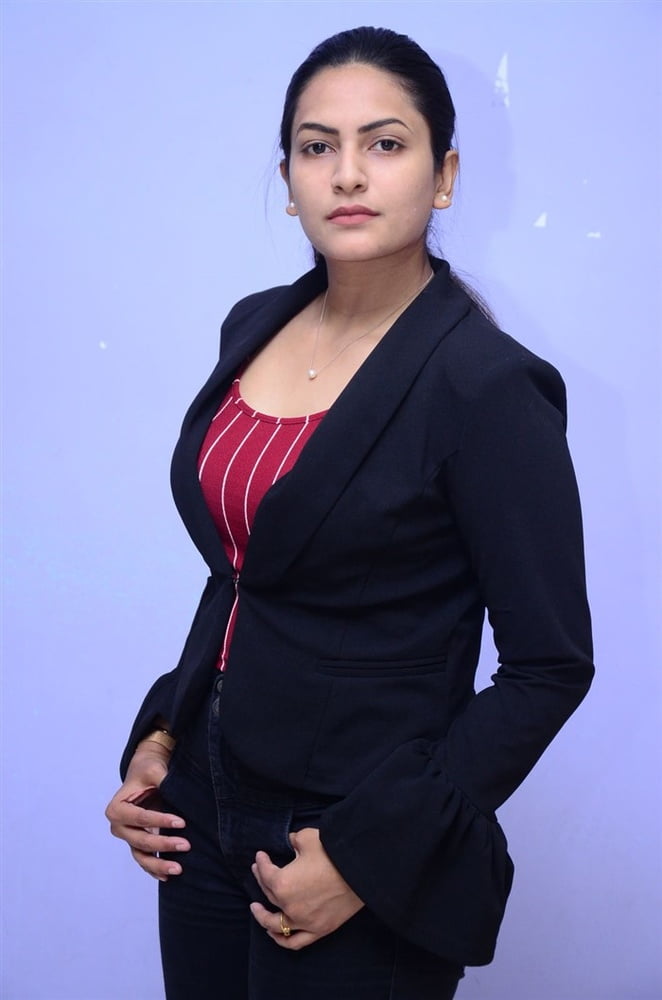 Actress Swetha Varma Images