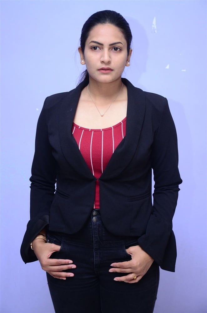 Actress Swetha Varma Images