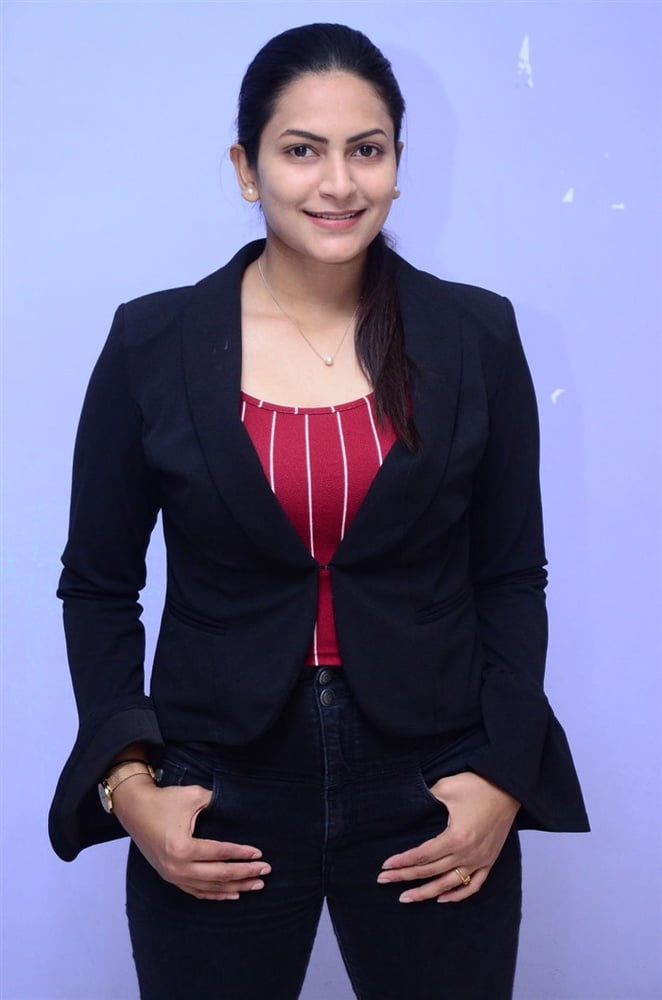 Actress Swetha Varma Images