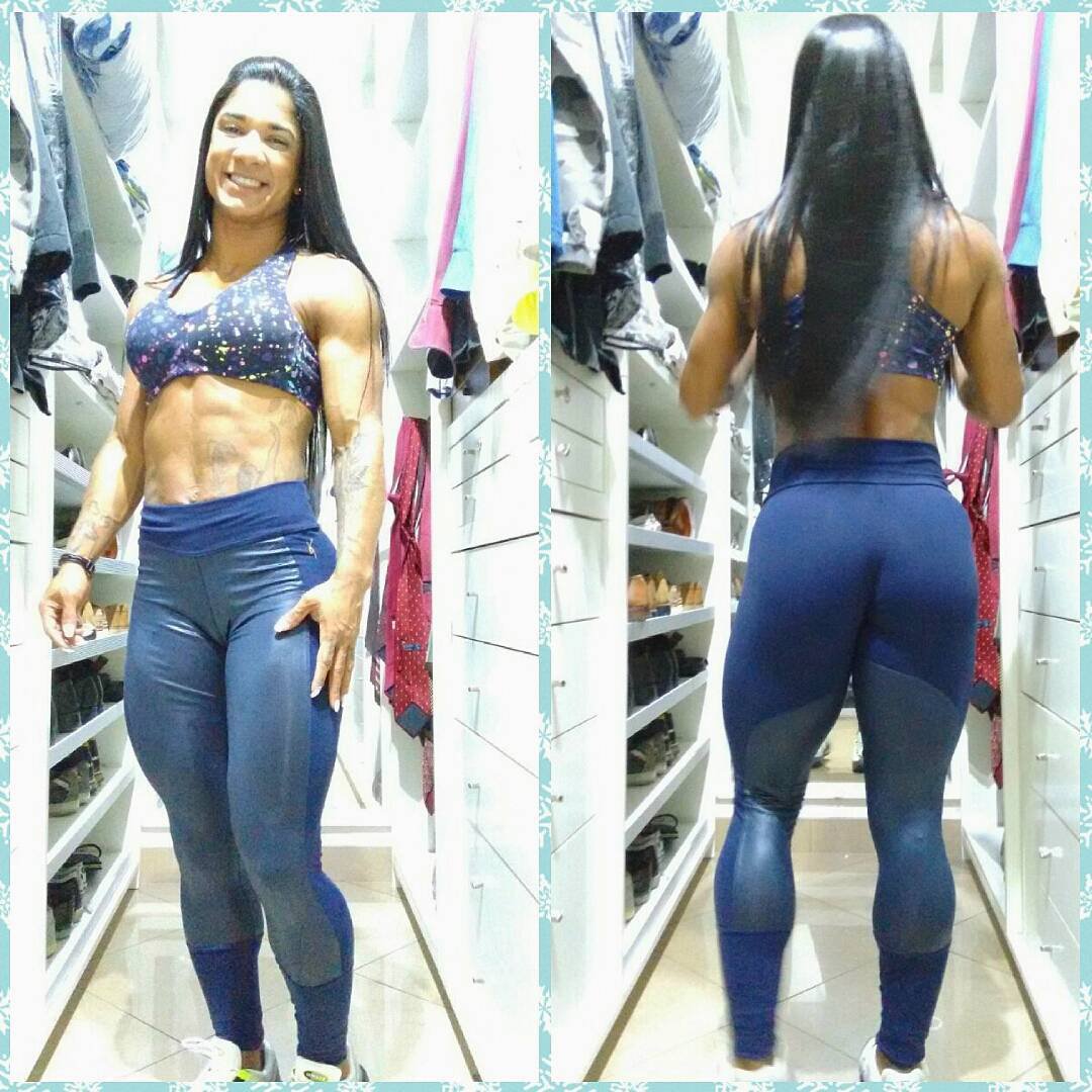 Adriana Vieira Muscles