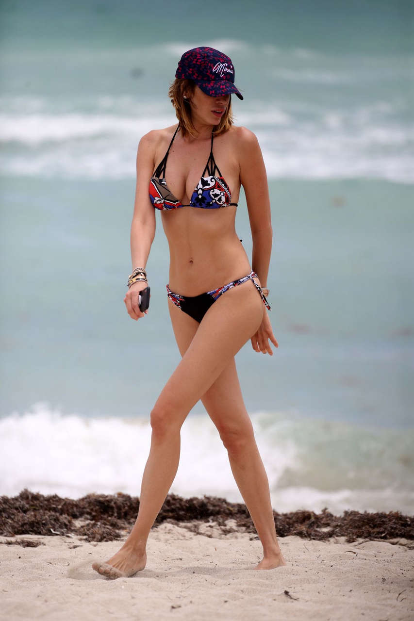 Aida Yespica Bikini Beach Miami