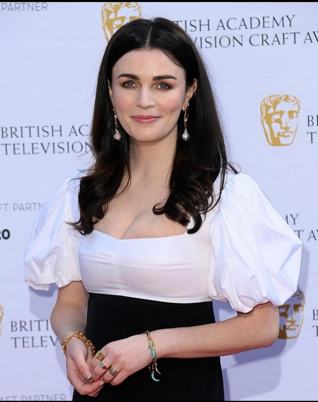 Aisling Bea NSFW