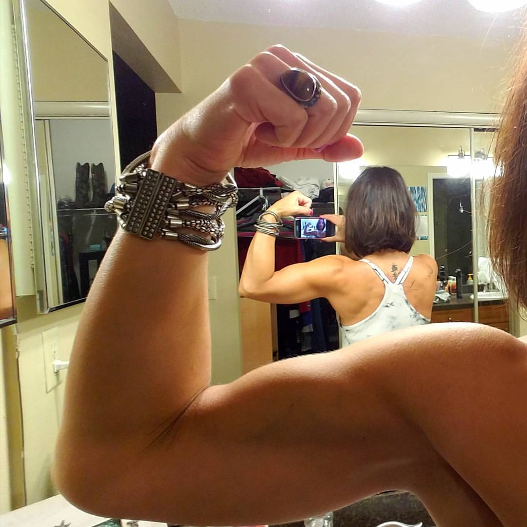 Alana Lombardi Muscles