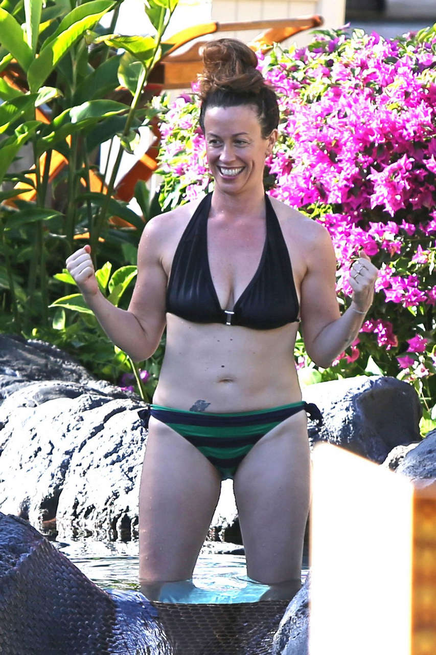 Alanis Morissette Bikini Hawaii