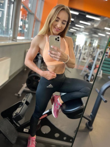 Alena Sivriuk Muscles