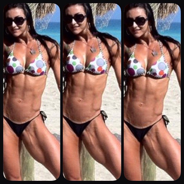 Alessandra Pinheiro Muscles