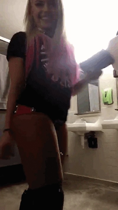 Alexa Bliss NSFW