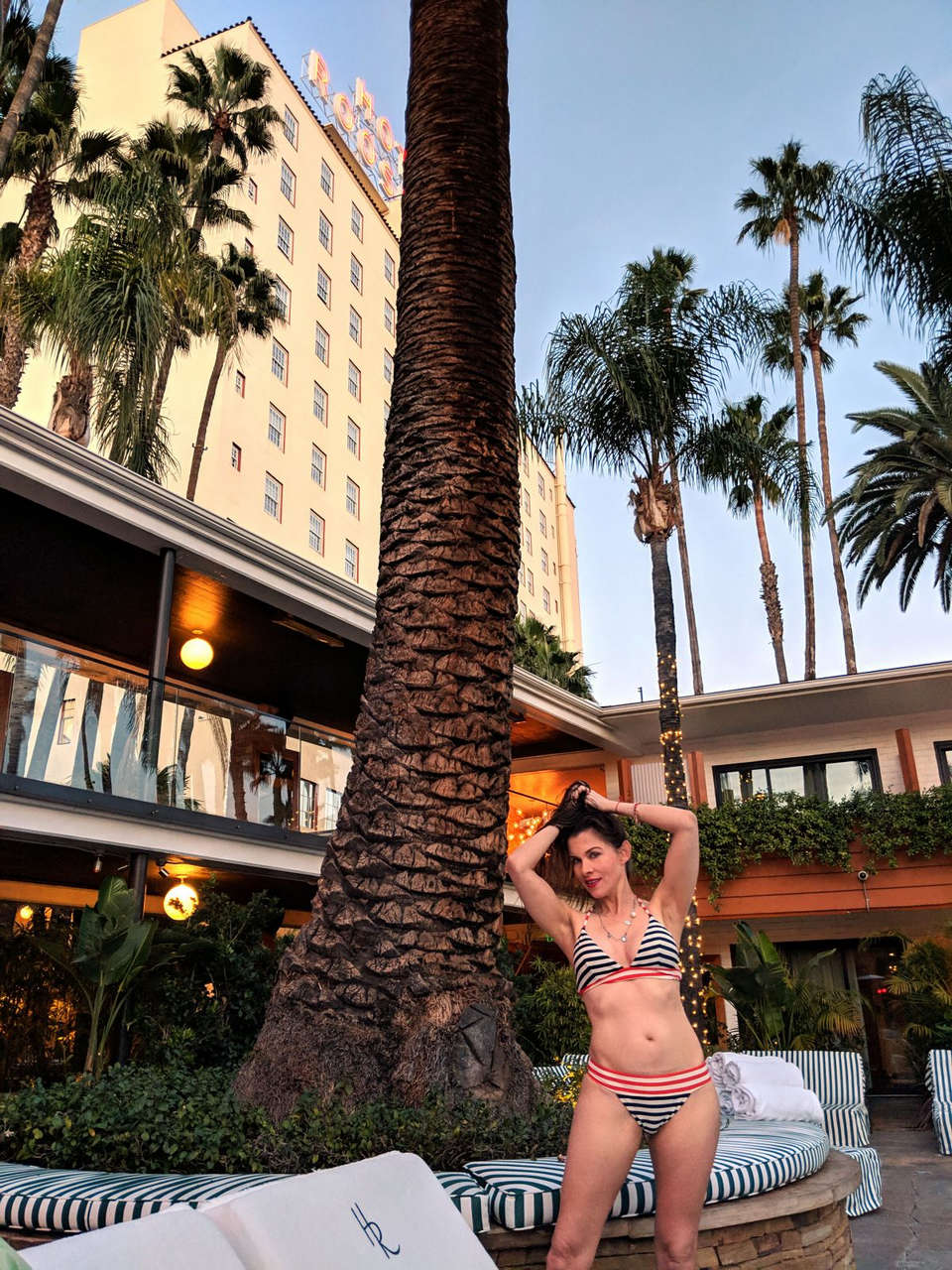 Alicia Arden Bikini Hollywood S Roosevelt Hotel