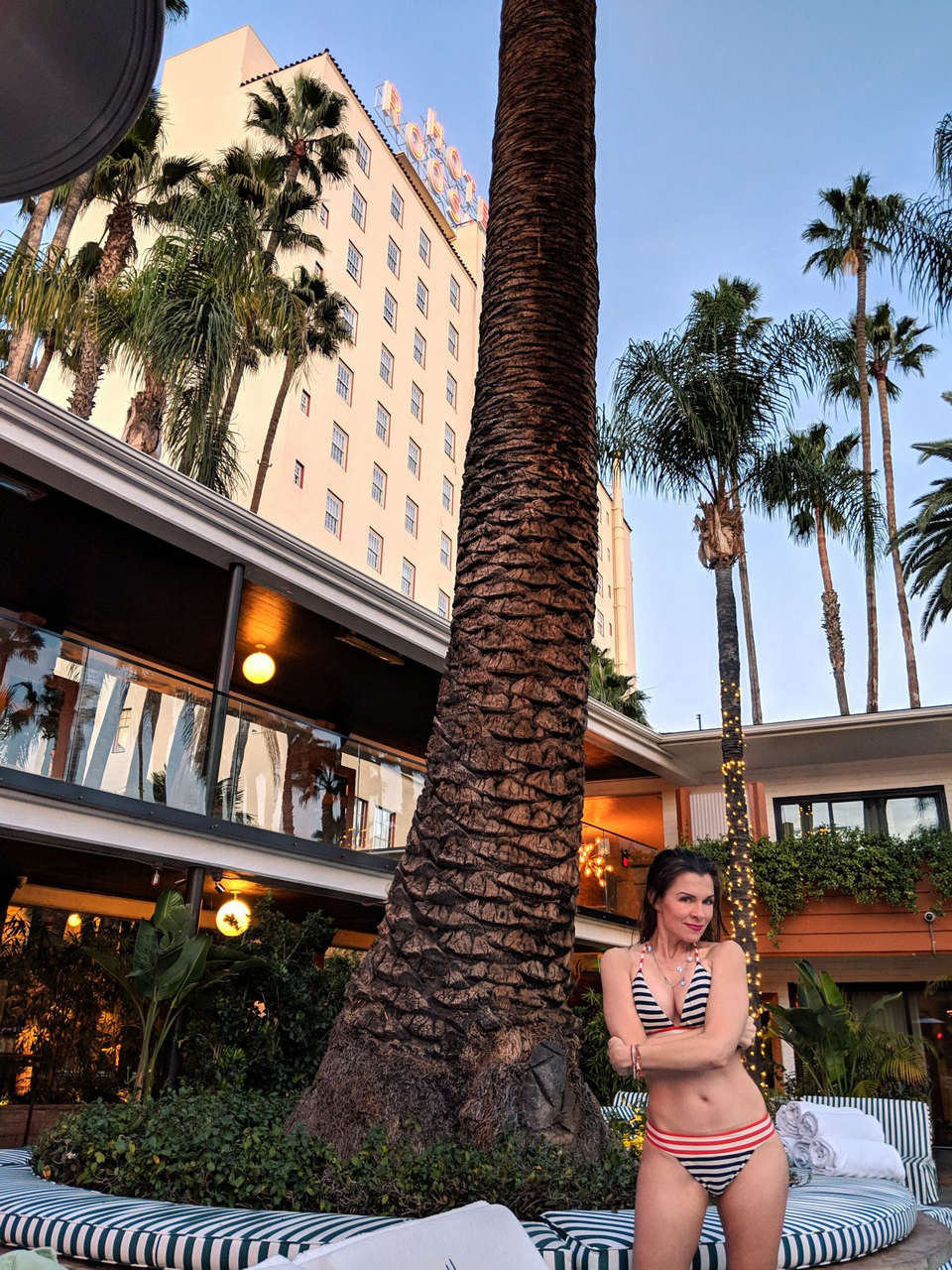 Alicia Arden Bikini Hollywood S Roosevelt Hotel