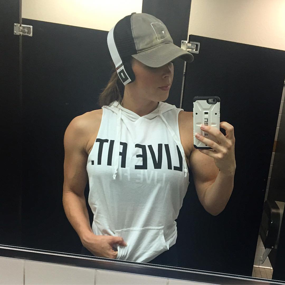 Alicia Coates Muscles