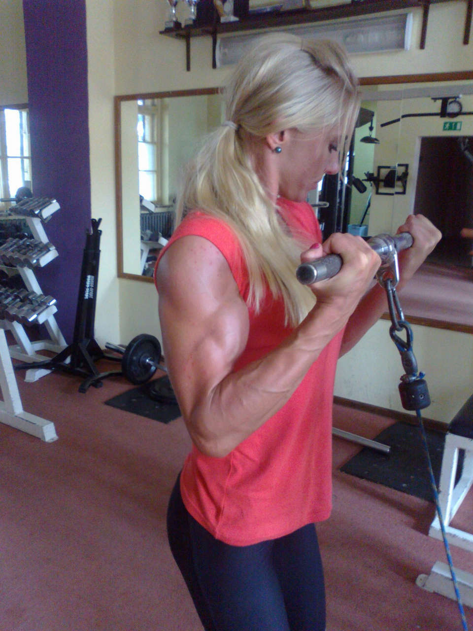 Alina Pettke Muscles