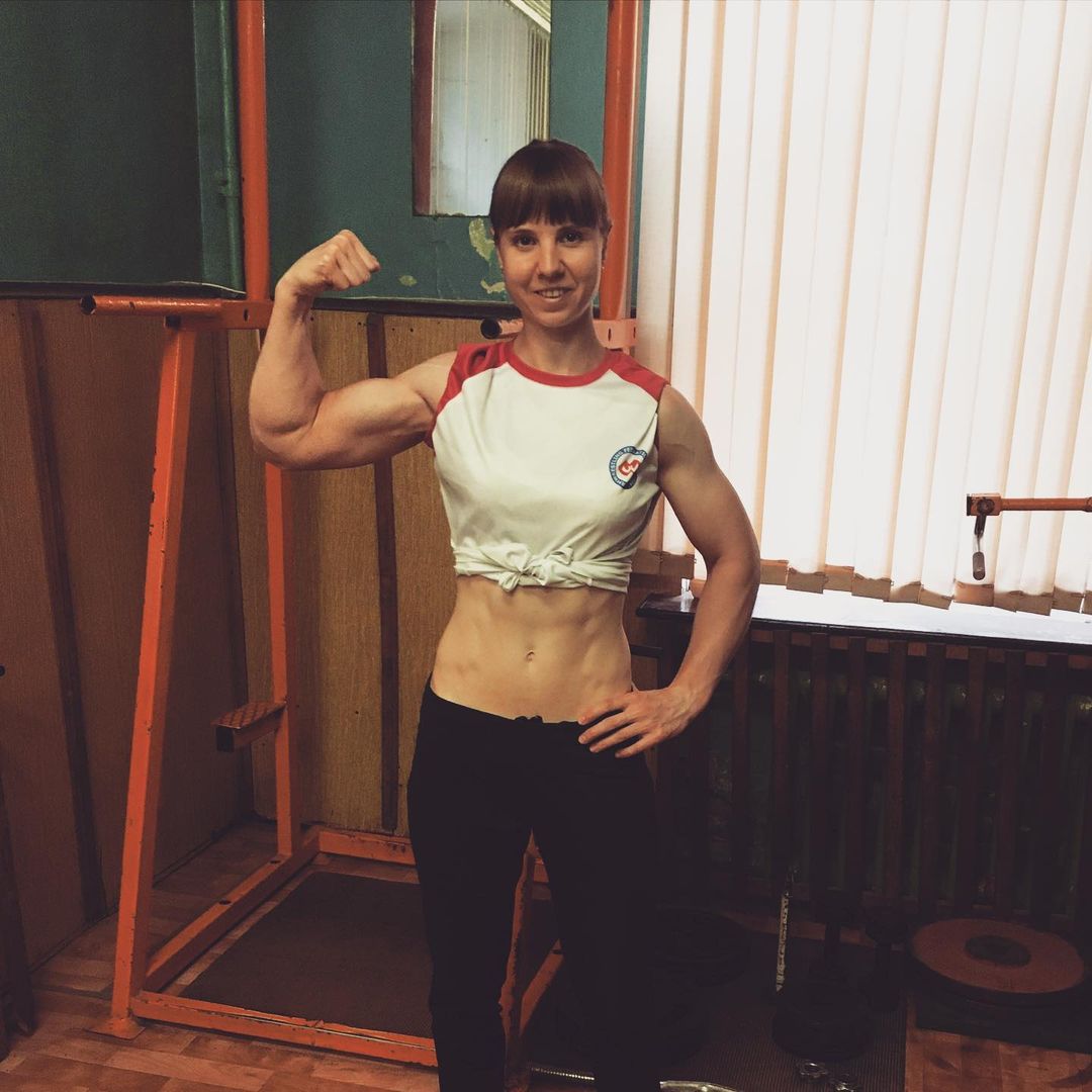 Alina Volkova Muscles