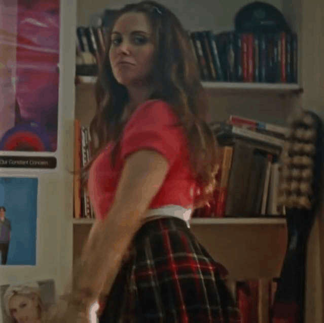 Alison Brie Ass