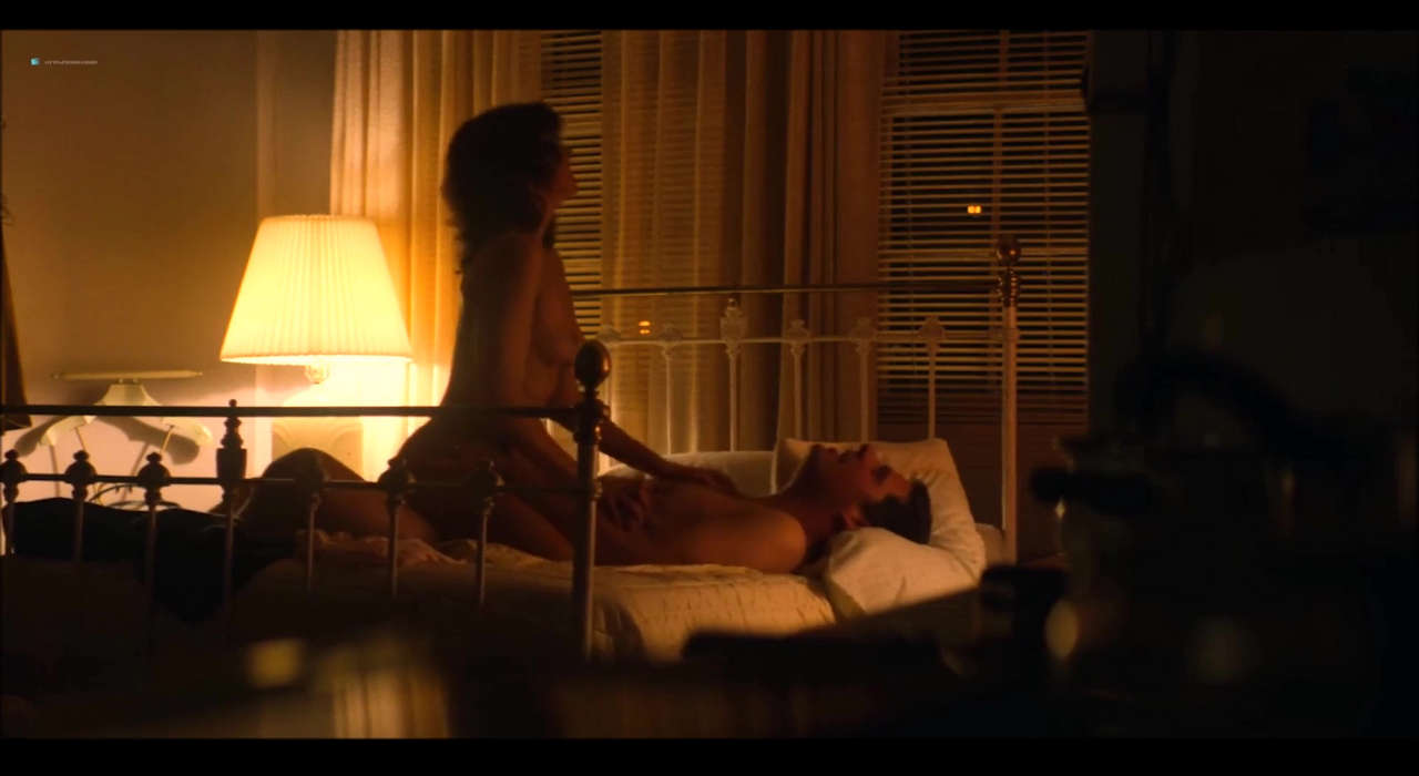 Alison Brie Nude In Glow S01e NSFW
