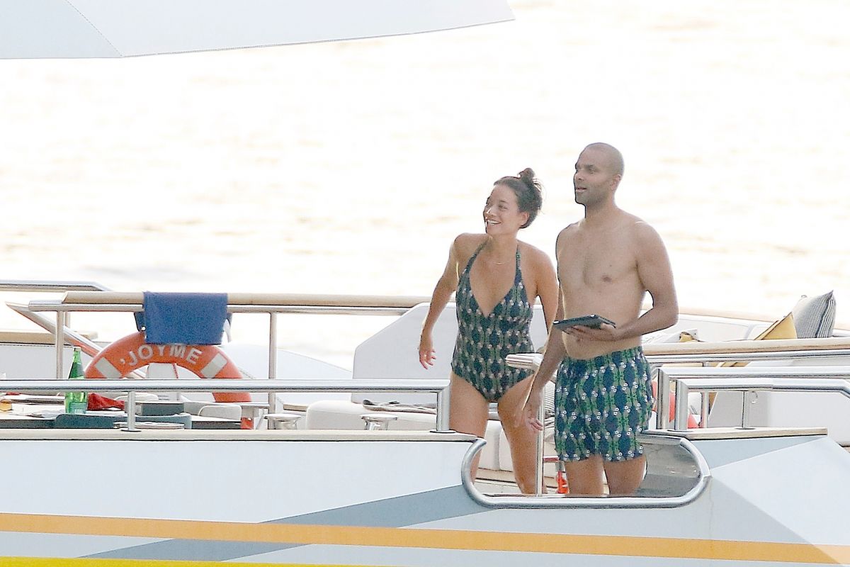 Alize Lim Swimsuit And Tony Parker Yacht France