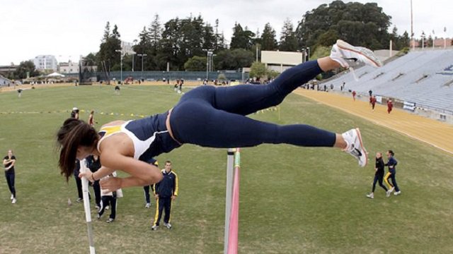 Allison Stokke Muscles