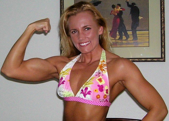 Amanda Amanda Muscles