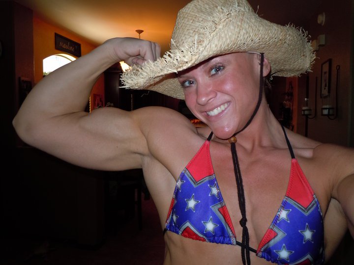 Amanda Folstad Muscles