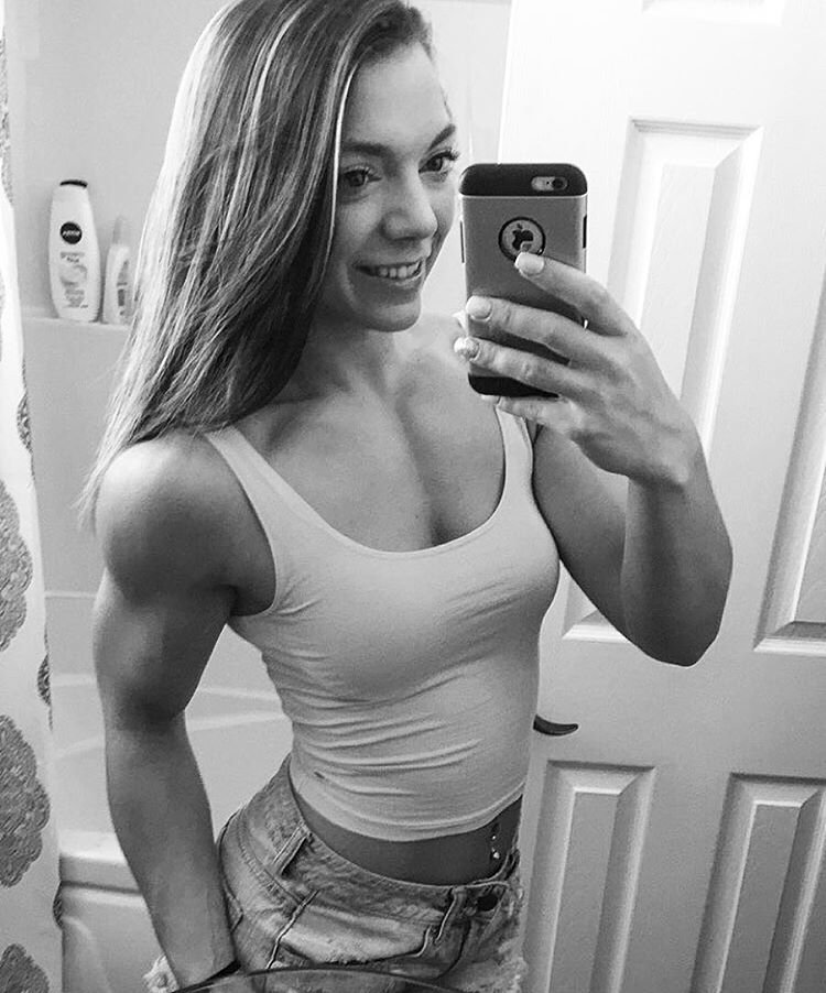 Amanda Morris Muscles