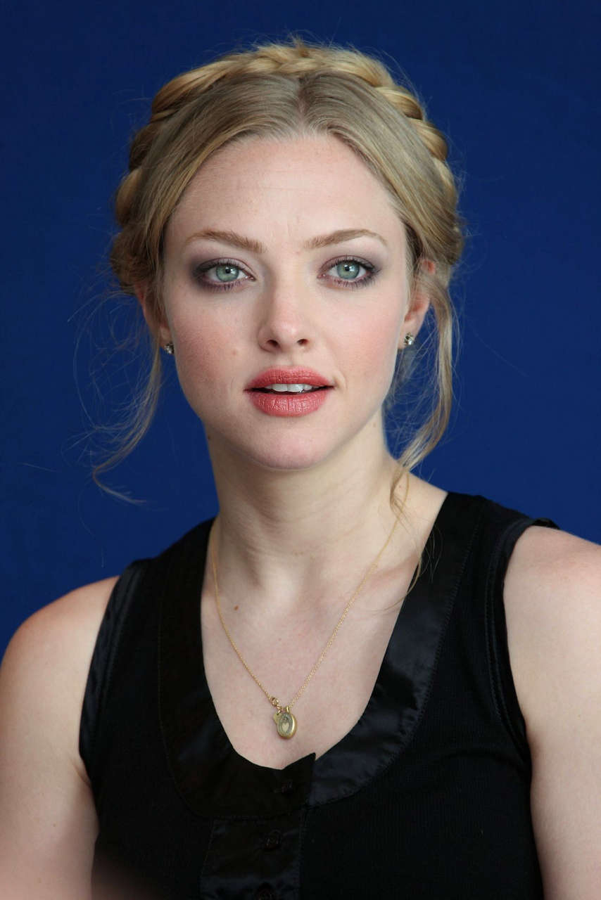 Amanda Seyfried NSFW