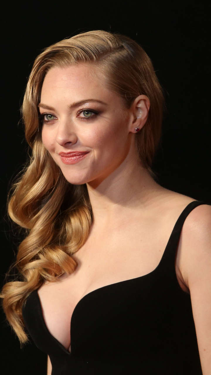 Amanda Seyfried NSFW