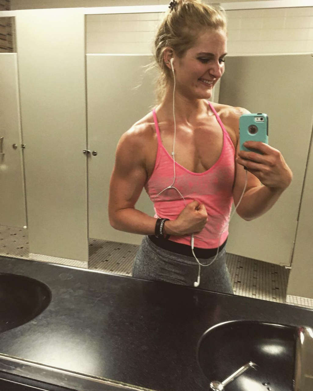 Amanda Spicer Muscles