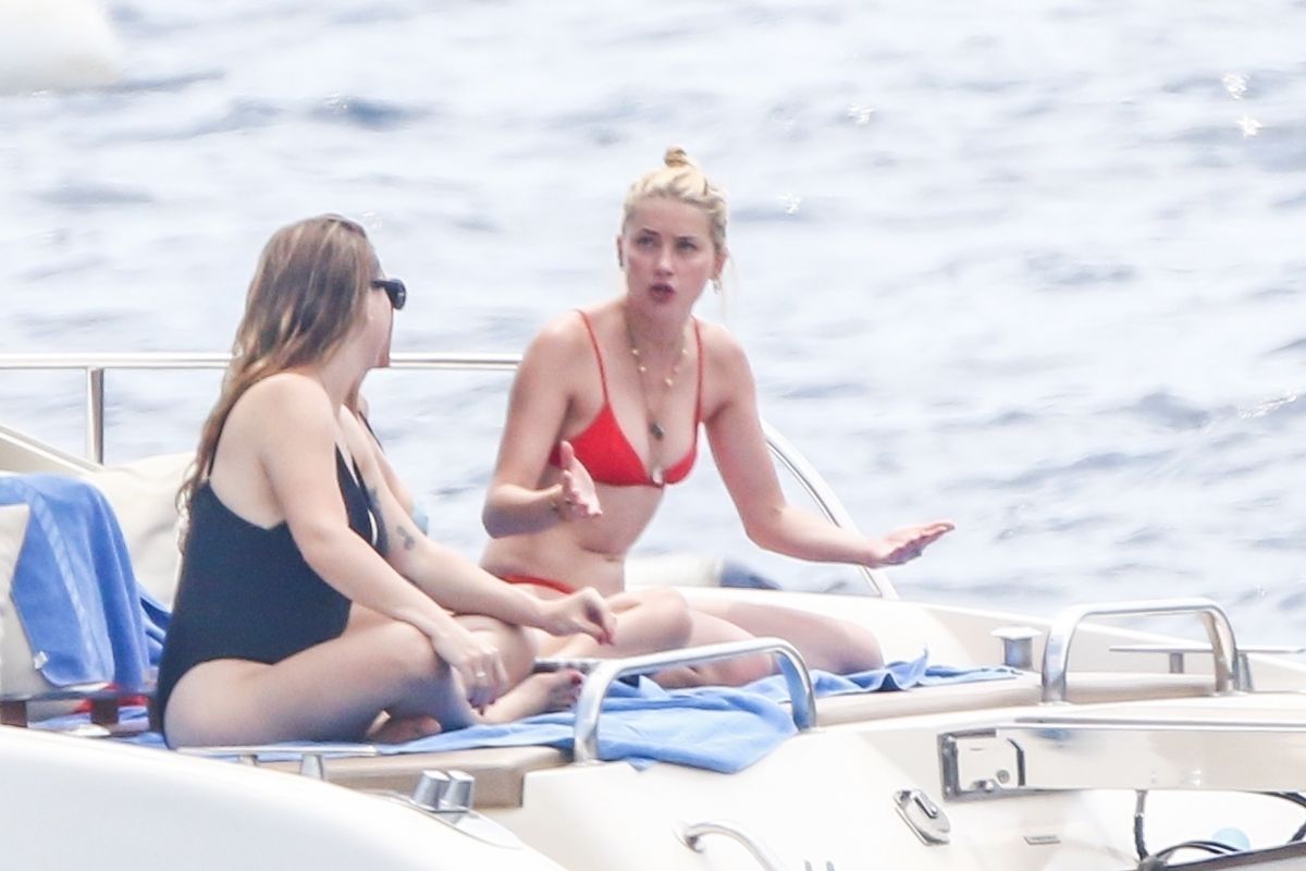 Amber Heard Bikini Yacht Amalfi Coast