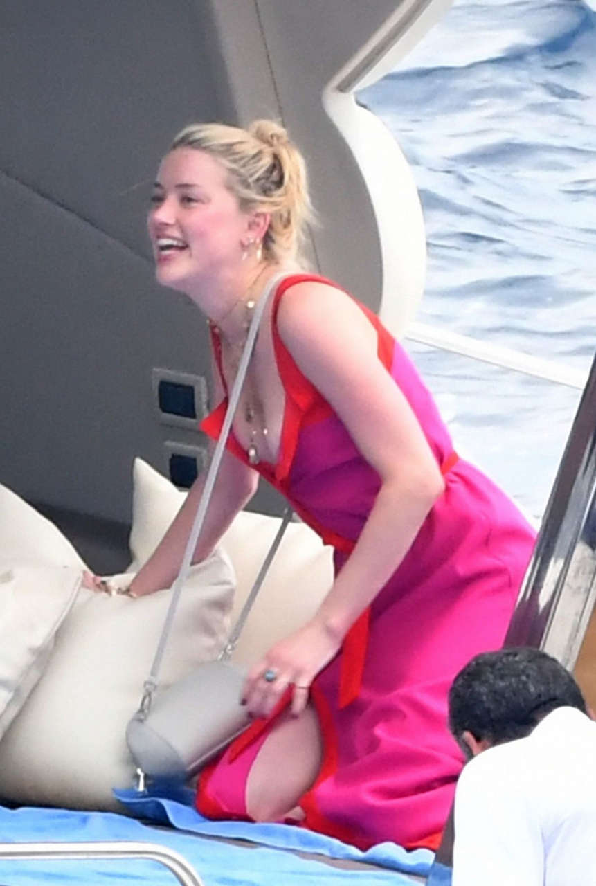 Amber Heard Bikini Yacht Amalfi Coast