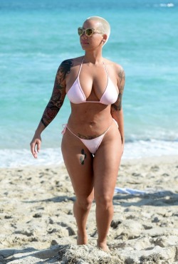 Amber Rose Thick Ass Body