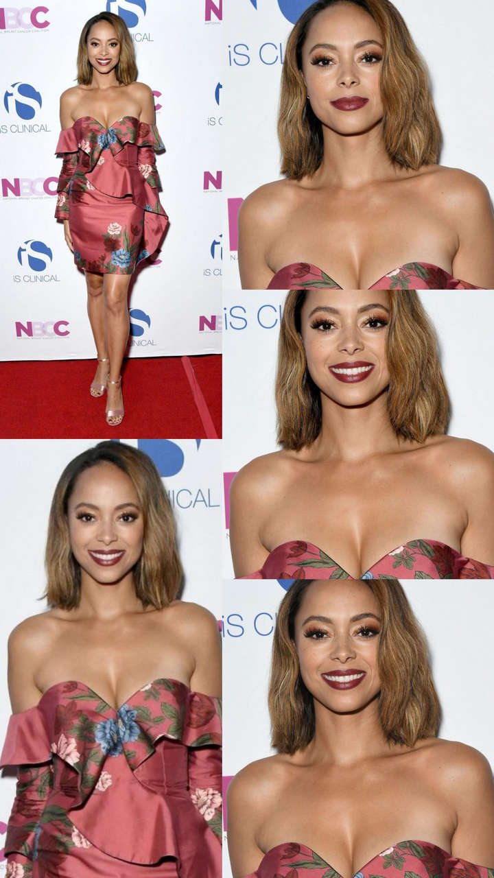 Amber Stevens West Cleavag