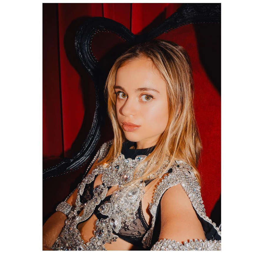 Amelia Windsor NSFW