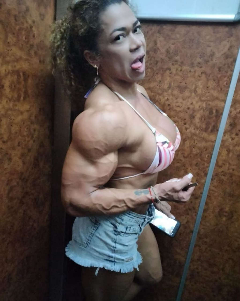 Amy Mendez Muscles