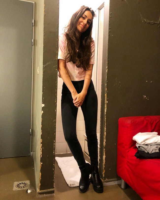 Amy Shark NSFW