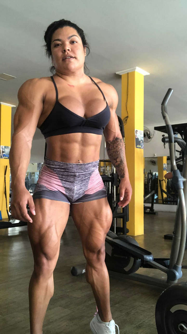 Ana Alexia Muscles