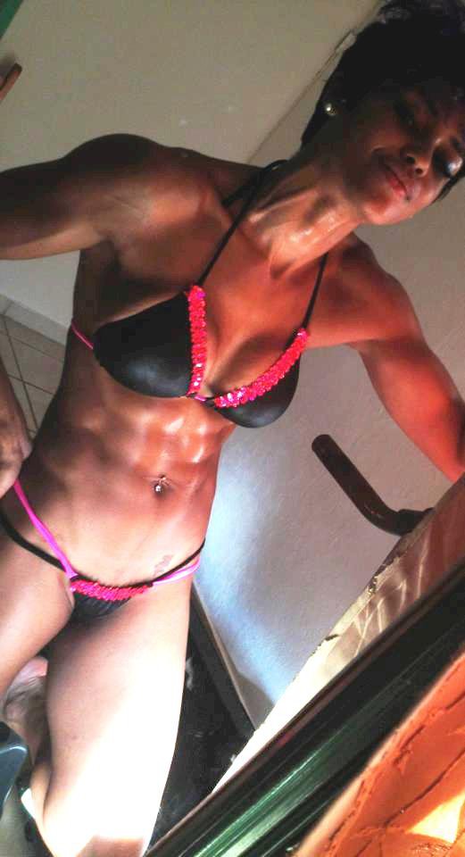 Ana Carolina Polanco Muscles