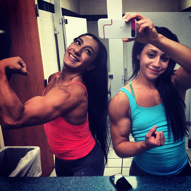 Ana Laura Mendoza Muscles