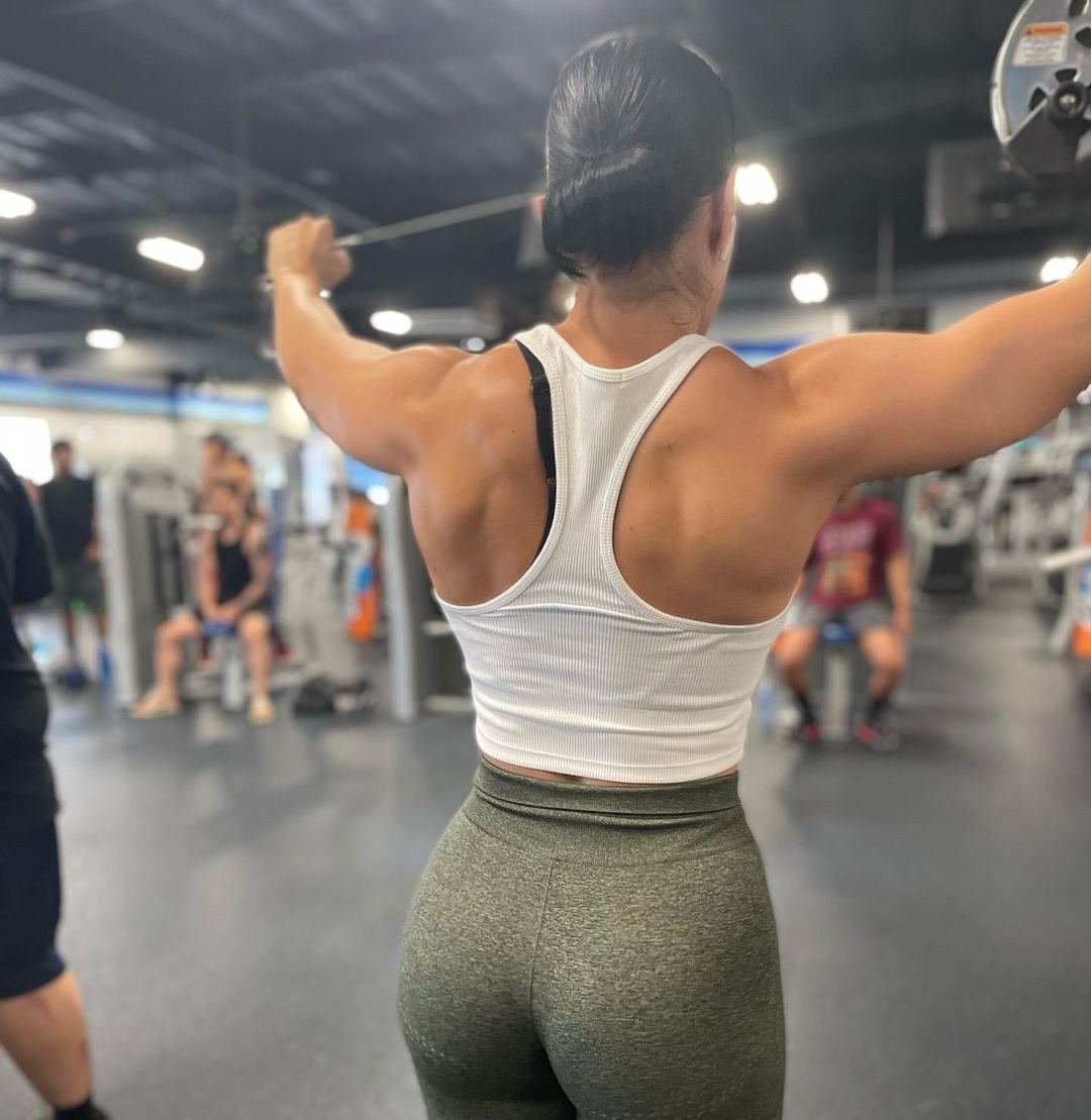 Anabel Tamayo Muscles