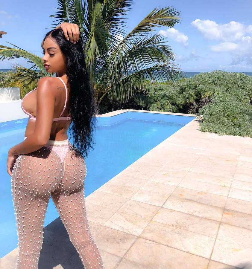 Analicia Chaves NSFW