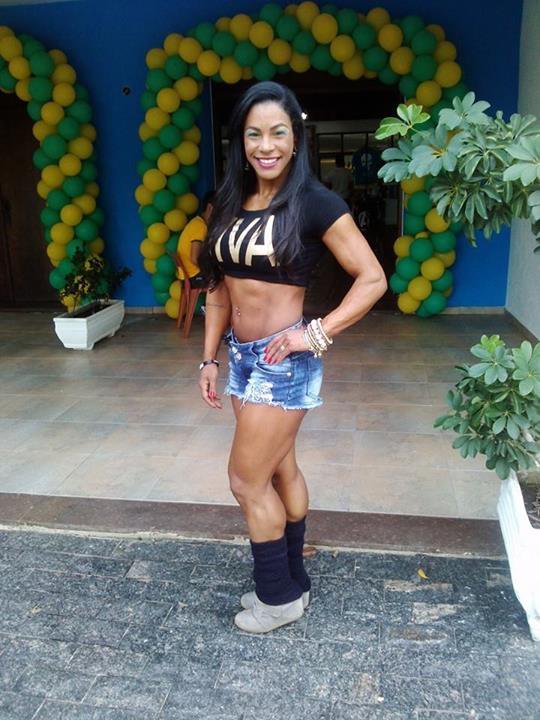 Andreia Santos Muscles