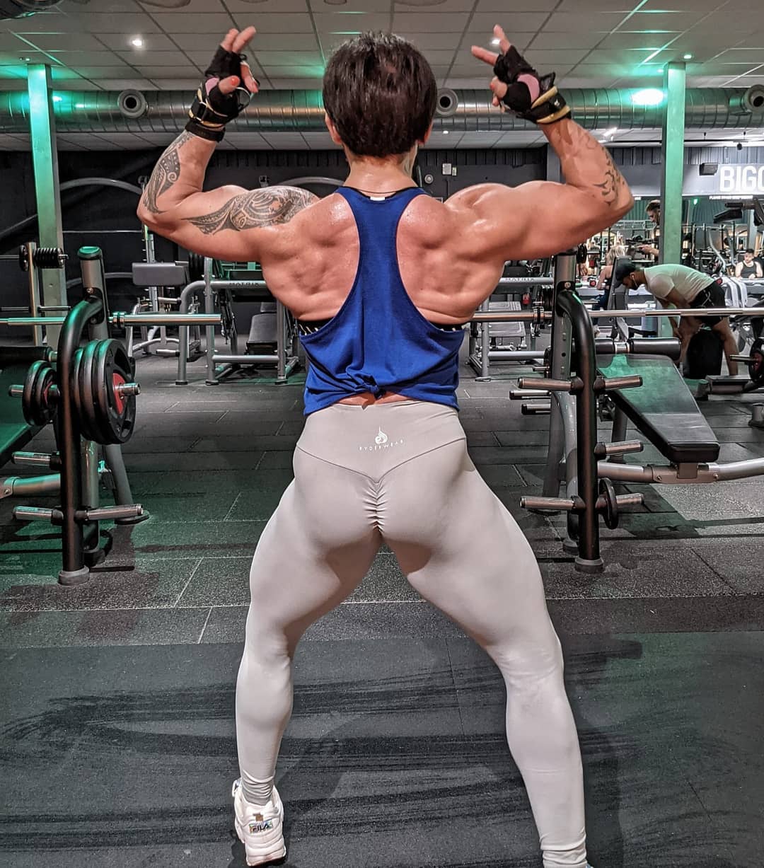 Aneta Heluszka Muscles