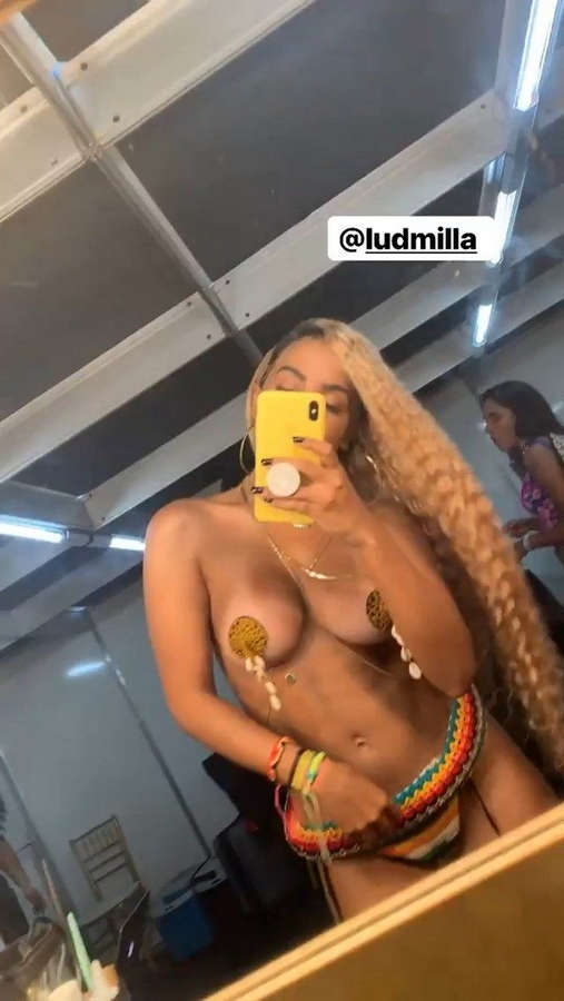 Anitta NSFW