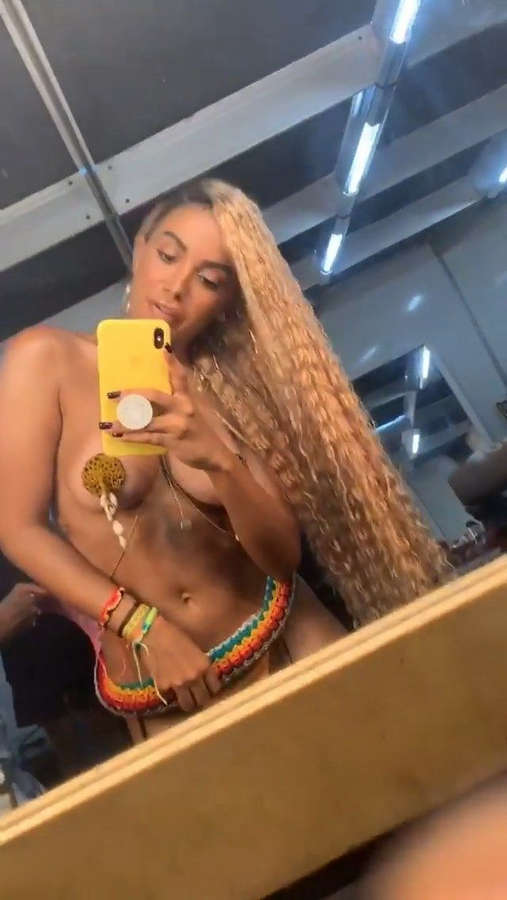 Anitta NSFW