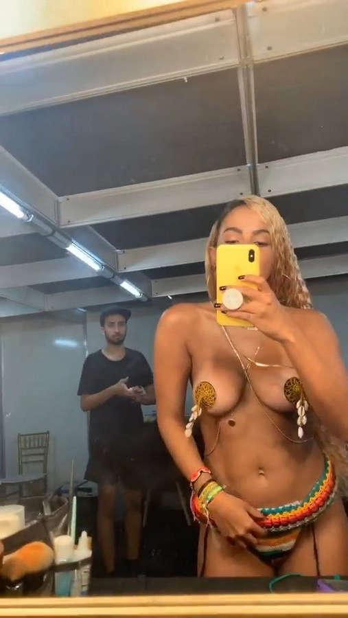 Anitta NSFW