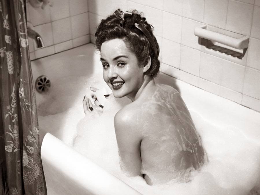 Ann Blyth Takes A Bath C 1940s NSF