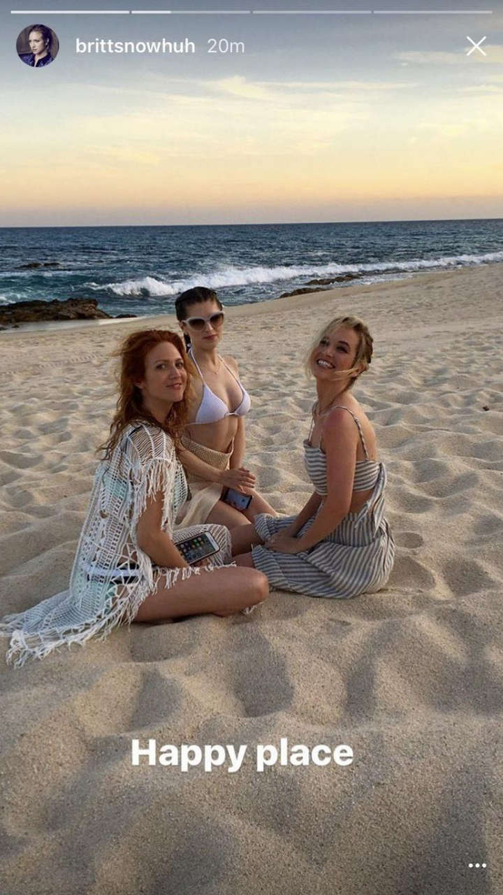 Anna Kendrick Bikini Beach 05 13 2017 Snapchat Pictures