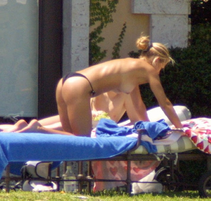 Anna Kournikova Topless In 2001 NSFW